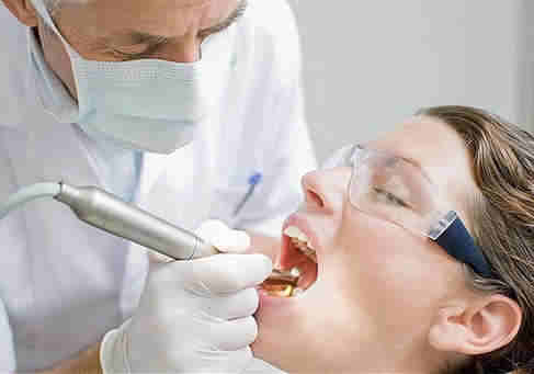 best dentist in navrangpura 